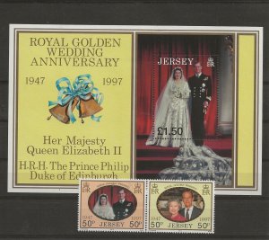 GB - JERSEY Sc 822-24 NH issue of 1997 - PAIR+S/S - QUEEN ELIZABETH