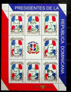 DOMINICAN REP. Sc 1385 NH MINISHEET OF 2001 - PRESIDENTS - (CT5)