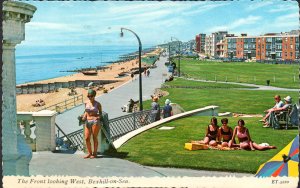 POSTCARD. ENGLAND. Bexhill-on-Sea. Sussex