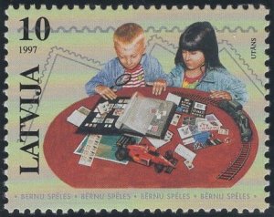 Latvia 1997 MNH Sc 446 10s Stamp collecting