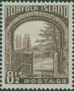 Norfolk Island 1953 SG16 8½d brown Barracks Entrance MNH