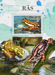 MOZAMBIQUE - 2016 - Frogs - Perf Souv Sheet -Mint Never Hinged