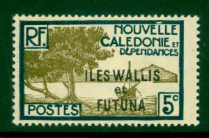 WALLIS & FUTUNA ISLANDS 1930-40 5c Pictorial WHITE DASH IN BORDER Variety Sc 47v