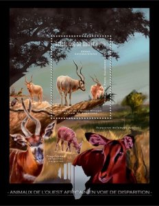 GUINEA - 2012 -Endangered Animals in W. Africa-Perf Souv Sheet-Mint Never Hinged