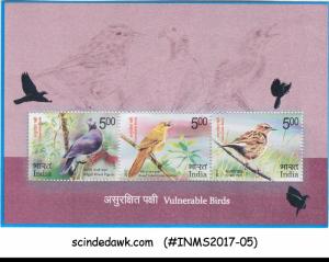 INDIA - 2017 VULNERABLE BIRDS NILGIRI WOOD PIGEON GRASS WARBLER PIPIT M/S MNH