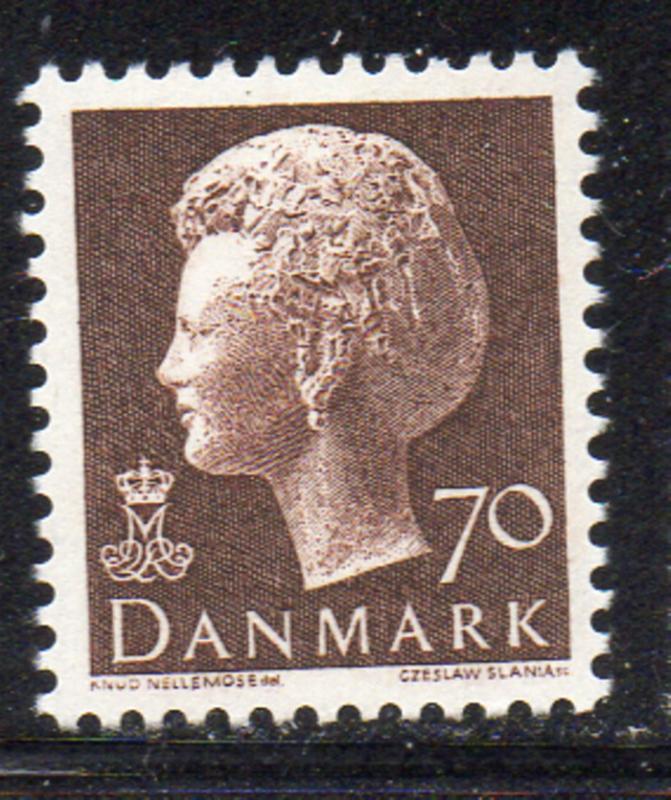 Denmark Sc 535 1974 70 ore dark brown Queen stamp NH