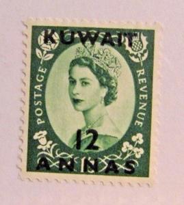 KUWAIT Sc# 111 * MH postage stamp QEII 12 Annas . fine +