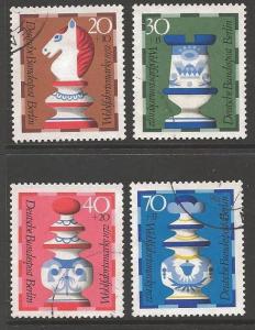 GERMANY SGB424/7 1972 CHESSMEN FINE USED