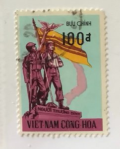 South Vietnam 1972 Scott 438 used - 100d, Vietnamese War Veterans