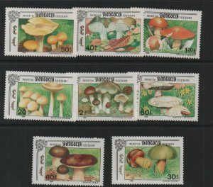 Thematic Stamps - Mongolia - Fungi - Choose from dropdown menu
