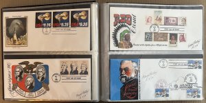 SHOWGARD #896 ALBUM HOLDS 100 #10 SIZE ENVELOPES VERY CLEAN & VERY FINE  BINDER