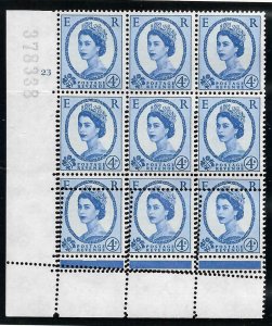 S85 4d Wilding Multi-crown with superb misperf - block of 9 UNMOUNTED MINT