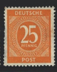 Germany Sc#546 MNH - paper adhesion reverse