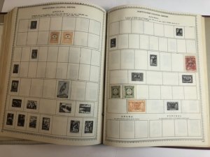 The New World Wide Postage Stamp Album Lots Of Old Stamps