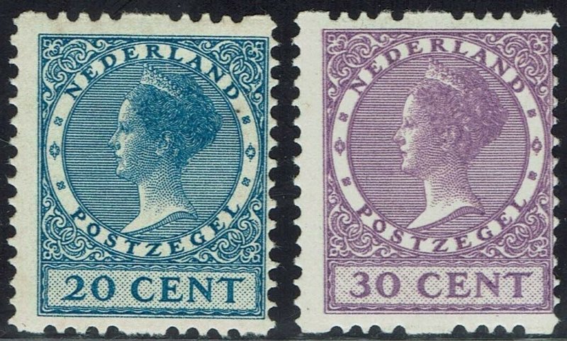 NETHERLANDS 1924 QUEEN 20C AND 30C NO WMK INTERRUPTED PERFS 2 SIDES