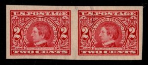 United States #371 used pair