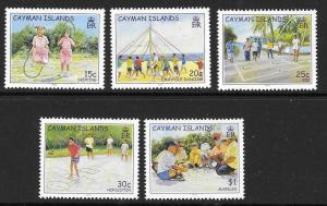 CAYMAN ISLANDS SG1006/10 2003 CHILDRENS GAMES   MNH