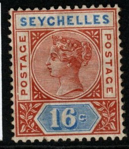 SEYCHELLES SG14 1892 16c CHESTNUT & ULTRAMARINE DIE II MTD MINT