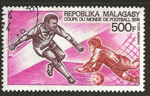 MALAGASY #C120 USED 500fr 1973