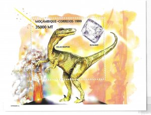 Mozambique 1999 Minerals Dinosaurs S/S MNH C1