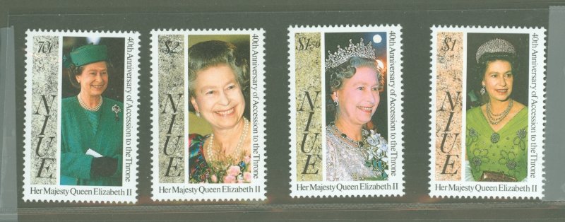 Niue #647-650  Single (Complete Set) (Queen)