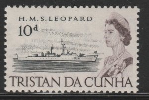 Tristan da Cunha Elizabeth II Warship British Frigate MNH** Stamp A30P2F40390-