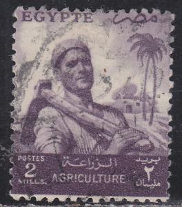 Egypt 369 Farmer 1954