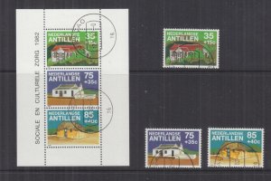 NETHERLANDS ANTILLES, 1982 Local Houses set of 3 & Souvenir Sheet, used.