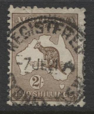 Australia - Scott 52 - Kangaroo -1915 - FU - Wmk 10 - 2/- Stamp