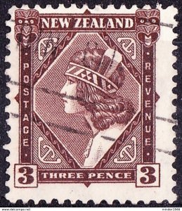 NEW ZEALAND 1936 KGV 3d Brown SG582 Used