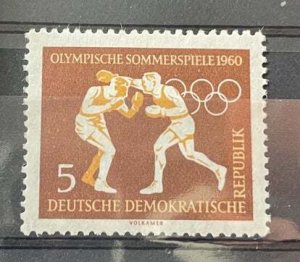 (4668) DDR 1960 : Sc# 488 SUMMER OLYMPICS BOXING - MH