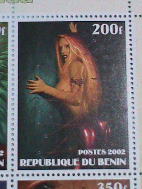 ​BENIN STAMP:2002 DREW POSADA MNH STAMP SHEET.