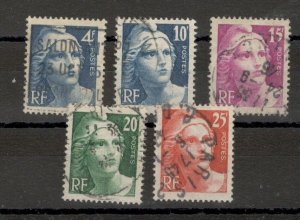 FRANCE - 5 used STAMPS - Mi.No. 698/02 - 1945/46.