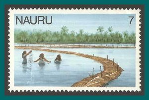 Nauru 1978 Definitives, 7c Catching Fish, MNH 170,SG179