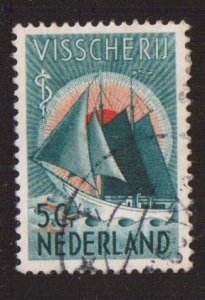 Netherlands   #B63  used  1933   welfare   sailors  5c  NVPH 258 P 3 error