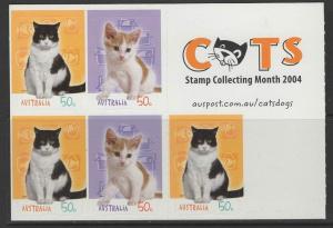 AUSTRALIA SGSB174 2004 CATS AND DOGS $2.50 BOOKLET MNH