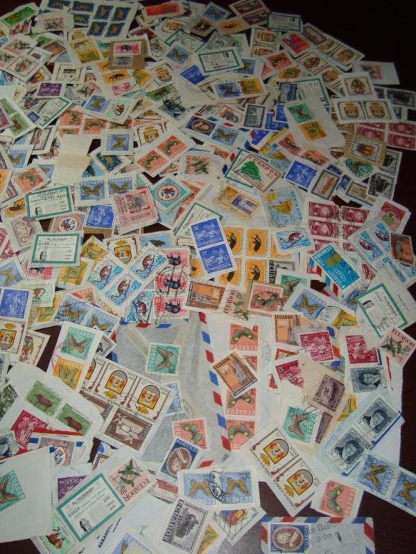 ECUADOR EQUATEUR Stamp collection lot accumulation stockbook +bags +7000 stamps