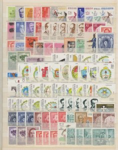 ARGENTINA TWO COMPLETE YEARS 1965-66 + PARTIAL 1971 MNH 149 STAMPS  