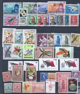 45 WW MINT STAMPS STARTS AT A LOW PRICE!