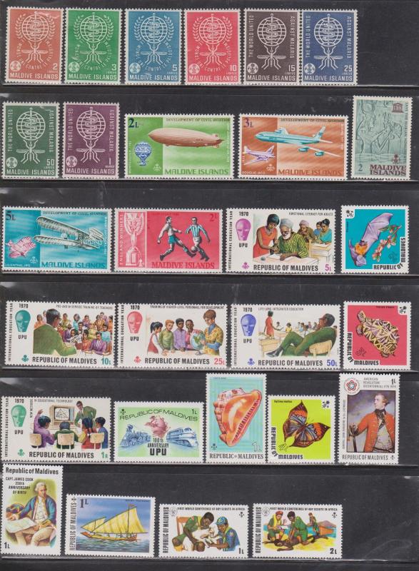 MALDIVE ISLANDS - Collection Of Mint Hinged Stamps - Many With Hinge Remnants