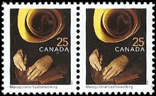 CANADA   #1680 MNH PAIR (1)