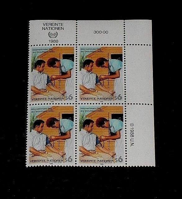 U.N. 1988, VIENNA #82, INTL. VOLUNTEERS DAY, INSC. BLK/4, NICE! LQQK!