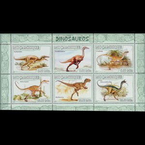 MOZAMBIQUE 2007 - Scott# 1766 S/S Dinosaurs NH