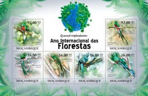 MOZAMBIQUE 2011 SHEET INTERNATIONAL YEAR OF FORESTS RESPLENDENT QUETZAL BIRDS