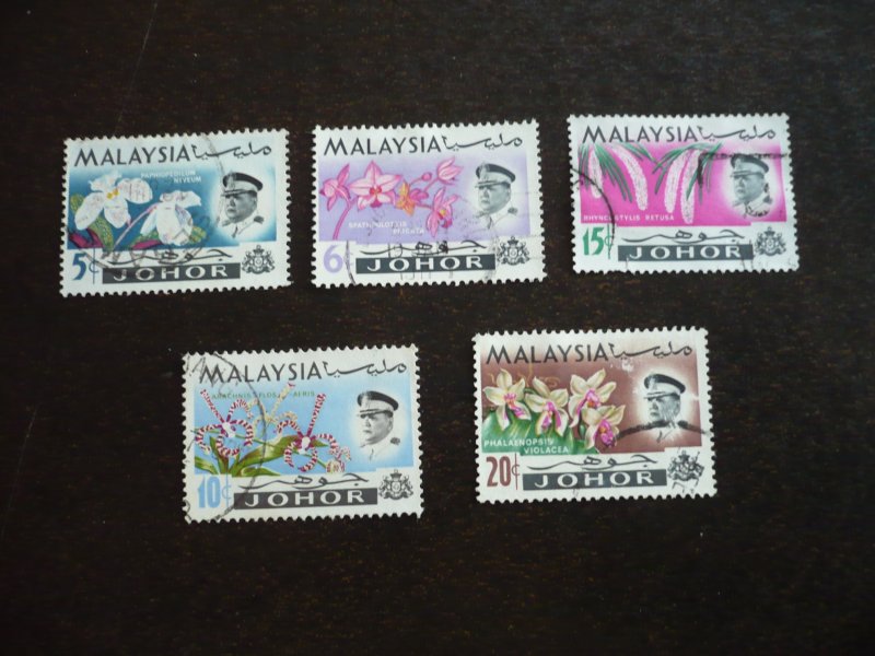 Stamps - Malaya Johore - Scott# 171-175 - Used Part Set of 5 Stamps