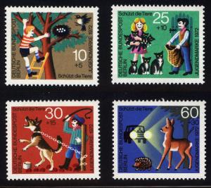 Berlin Sc# 9NB88-91  Animal Protection set MNH