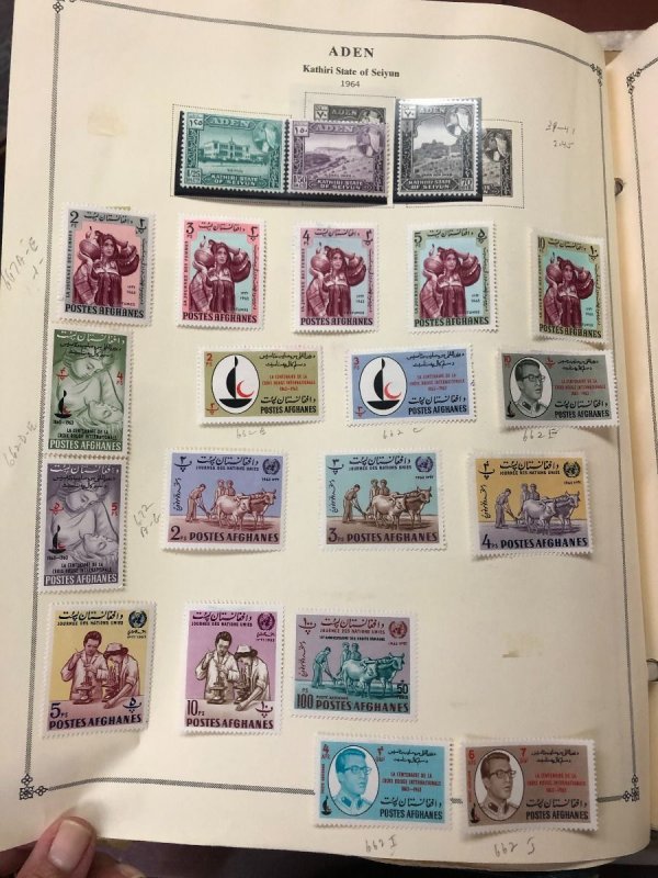 INTERNATIONAL COLLECTION – 1960-1965 ABU DHABI TO KUWAIT – 419201