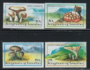 Lesotho 390-93 MNH 1983 Mushrooms (fe1149)