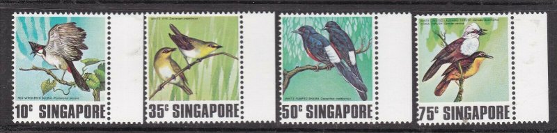 SINGAPORE ^^^^sc#295-298   MNH set ( BIRDS) $$@ lar 1594singa