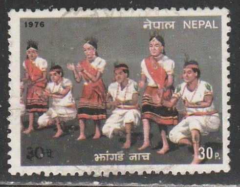 Népal     319      (U)     1976